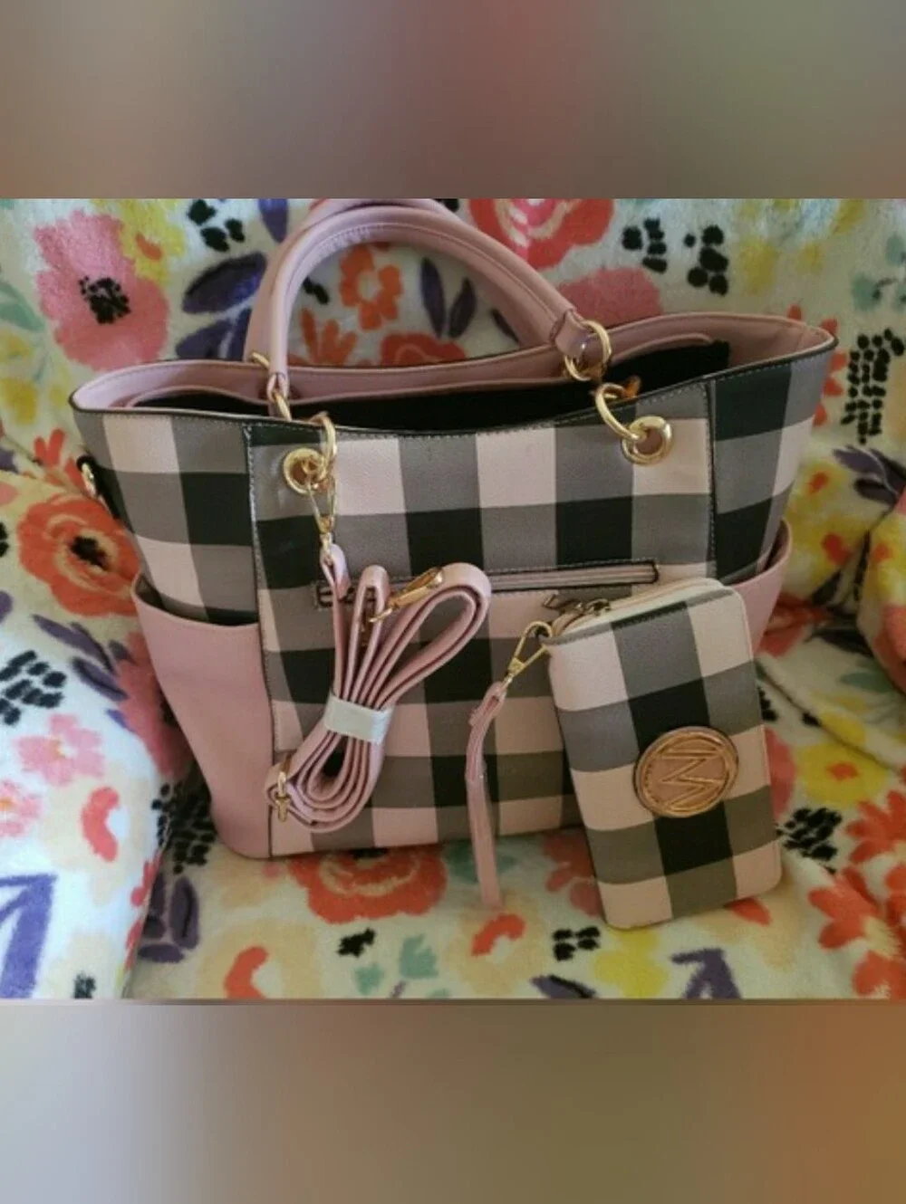 MIA K Bonita Tote Bag and Wallet Set